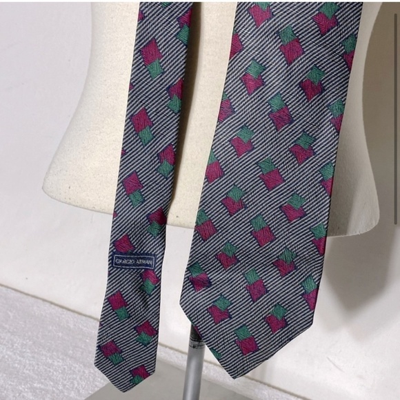Vintage Giorgio Armani Silk Tie - Picture 3 of 10